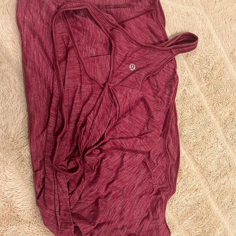Lululemon tank